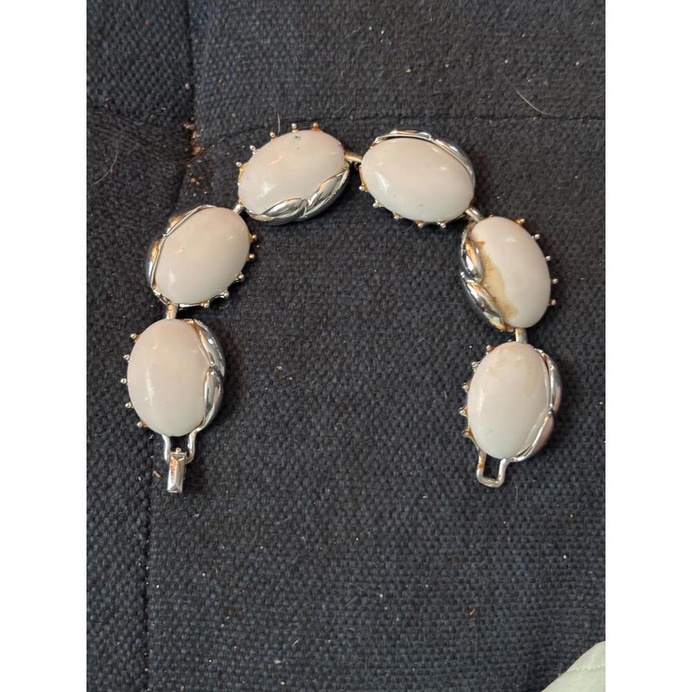 Vintage White Stone and Silver Tone Link Bracelet